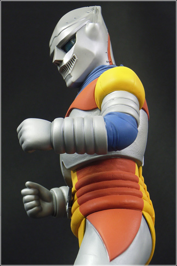 東宝大怪獣シリーズ ジェットジャガー Amazon.co.jp: 東宝大怪獣シリーズ ジェットジャガー (発光Ver